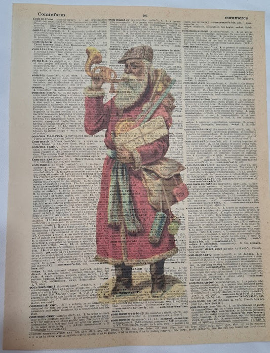 Christmas: Red Santa Playing Bugle