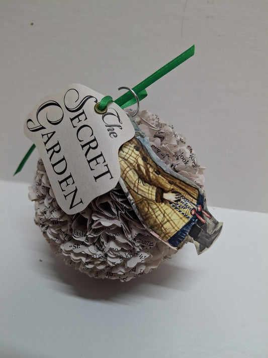 The Secret Garden (Frances Hodges Burnett) Book Ornament